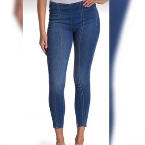 Free People Pull On High-Rise Skinny Frayed Ankle Jeggings Jeans Size 28